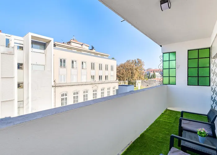 Campo Hortas B By Sé *